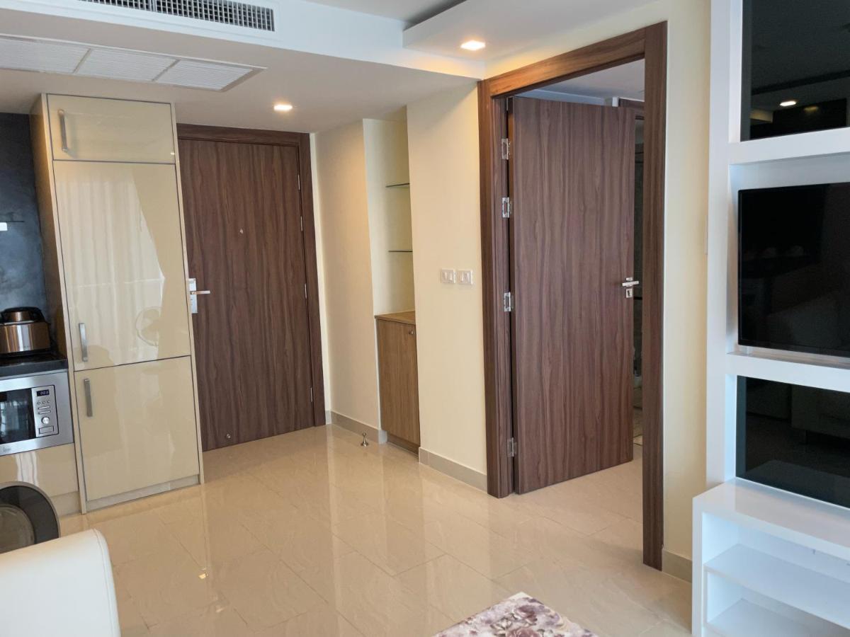 Luxury Business Suits In Grand Avenue By Pattaya City Estates Εξωτερικό φωτογραφία